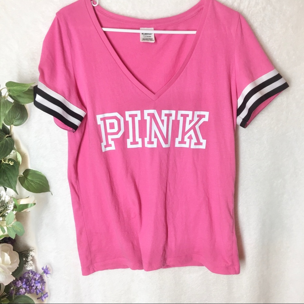 PINK Victoria’s Secrets Tee Pink V Neck